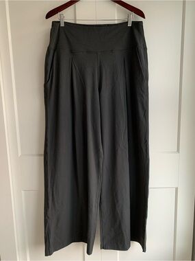 Lululemon Palazzo Pant High-Waist wide leg women’s  Size 14 new without tag